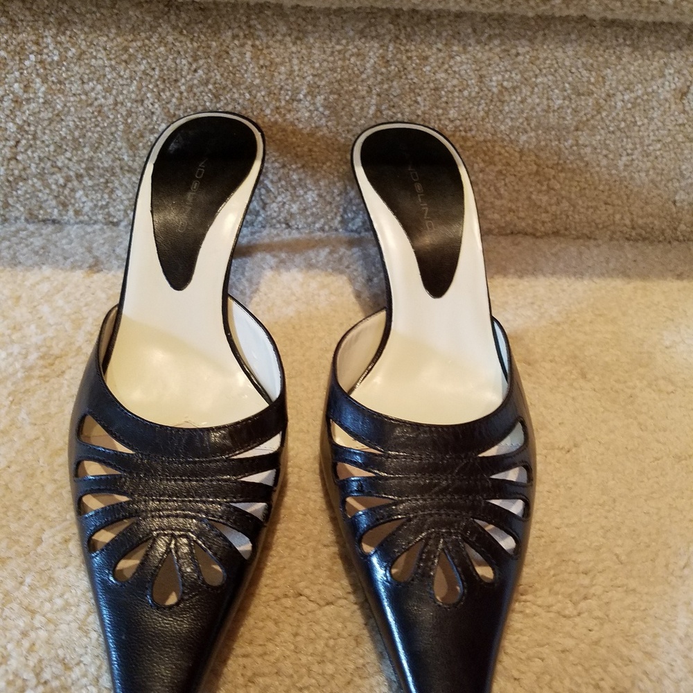 Bandolino mules